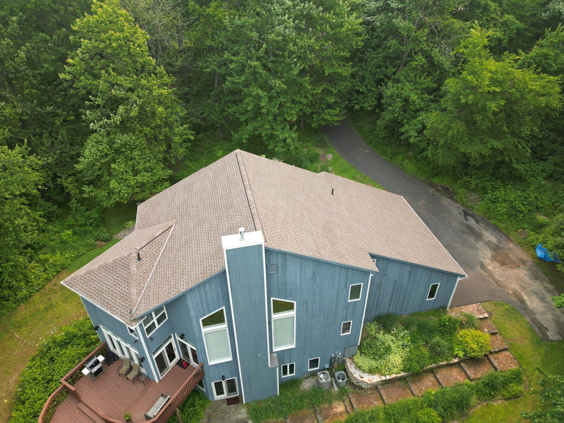 GAF Timberline HDZ Mission Brown Roof with Metal Valley installed in Connecticut