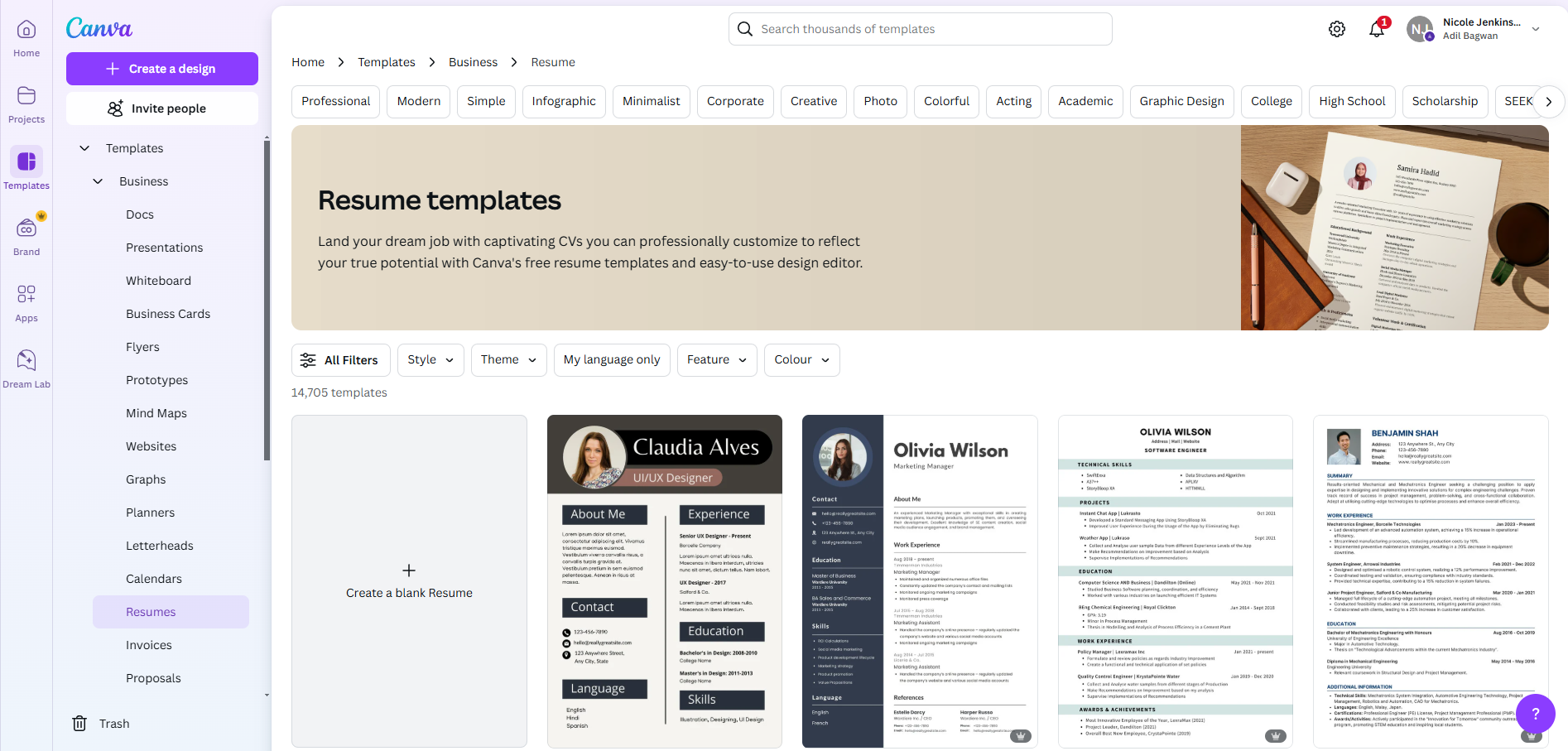 A computer screen with a bunch of resumes on it.
