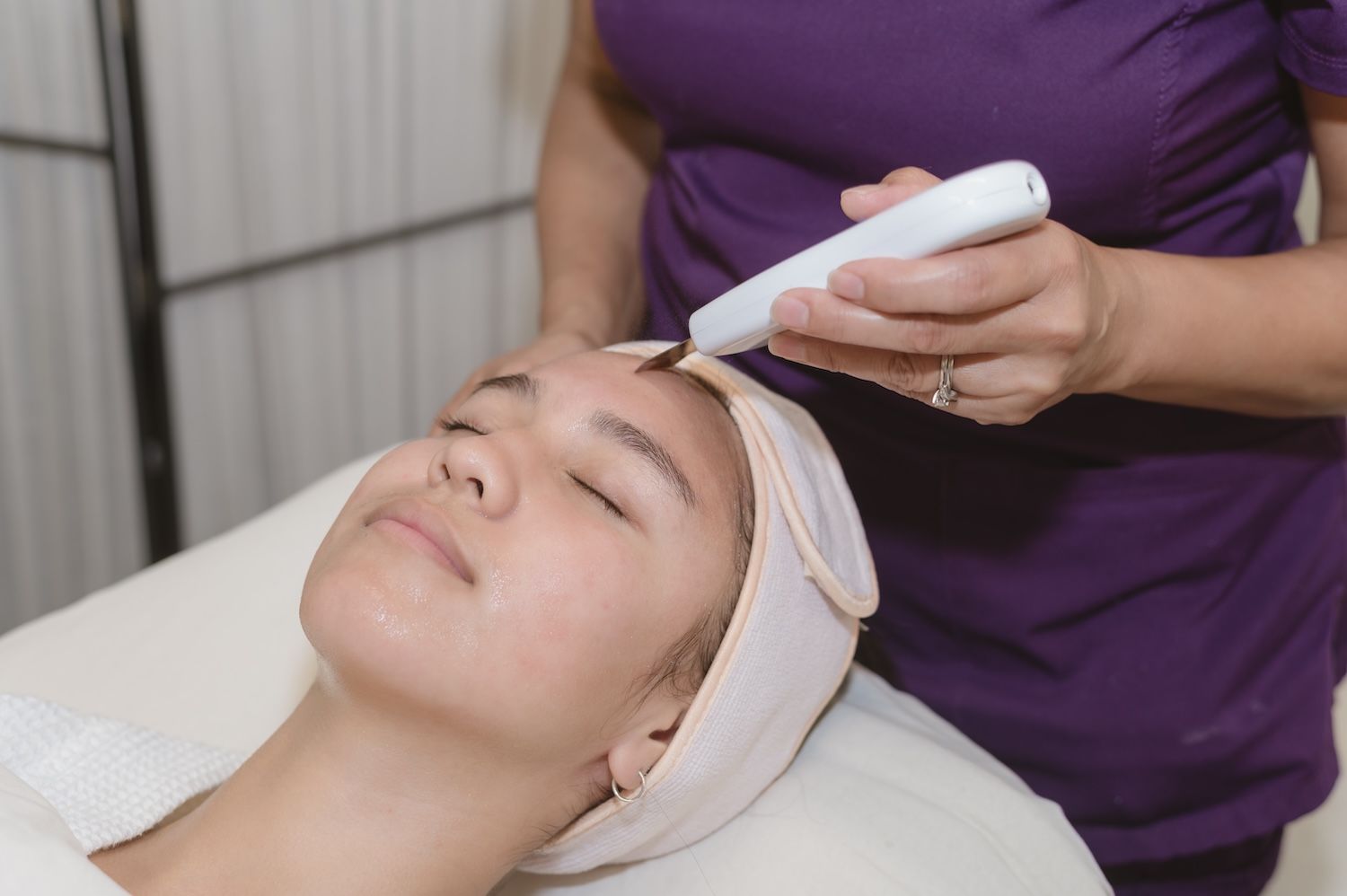 Women getting her facial at Moderne Beauty in downtown Willow Glen in San Jose, California