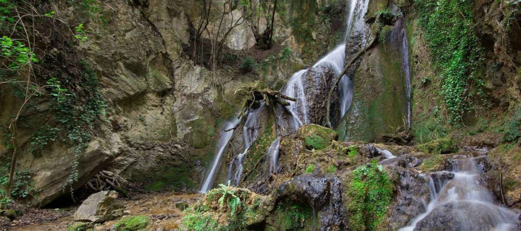 Pale e le cascate del Menotre.