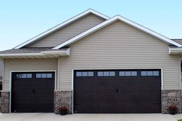 General Contractor — House with Custom Garage in Chicago, IL