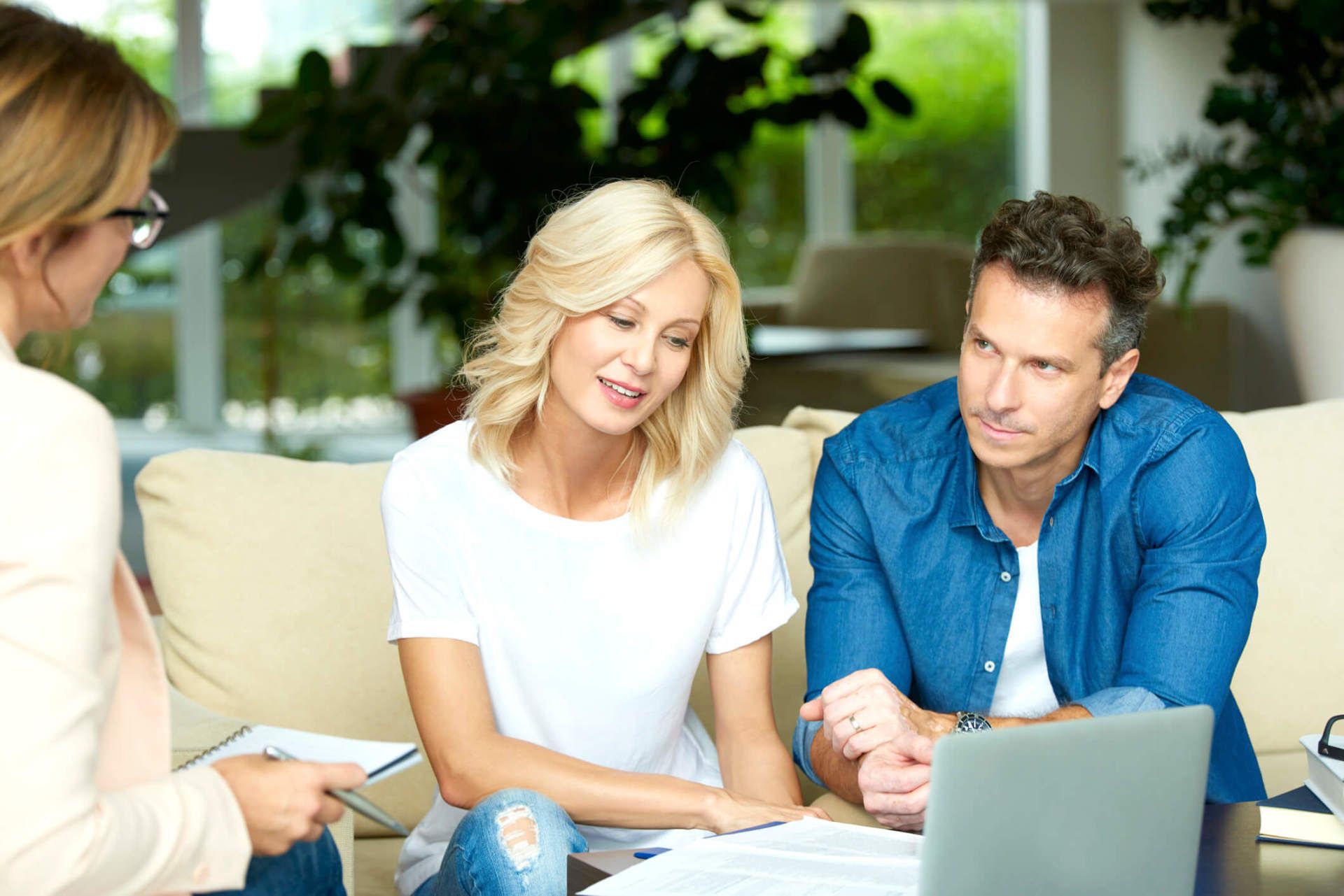 Financial Advisor and Her Client — Hot Springs, AR — Linda Morrison Insurance