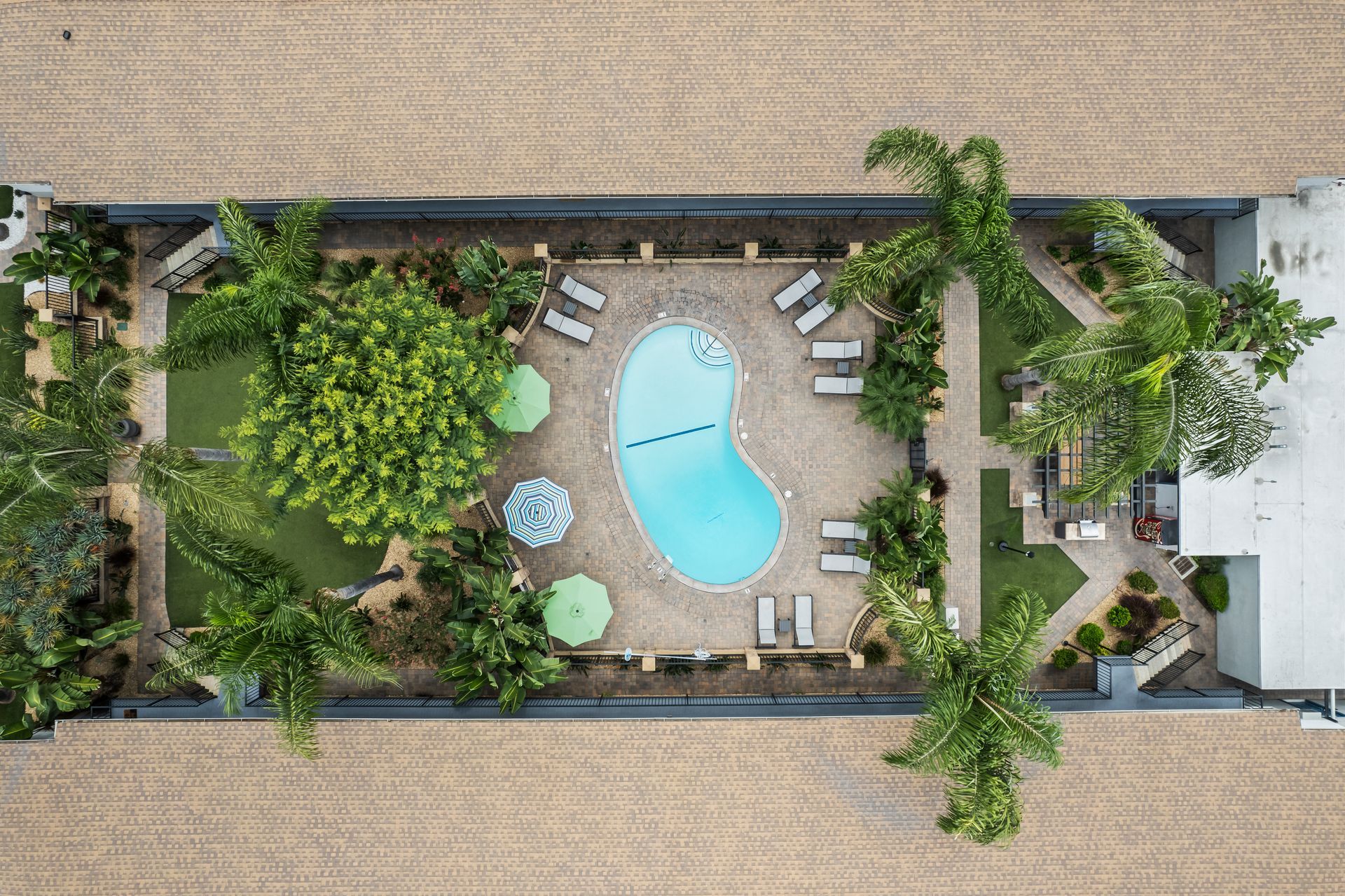 Cantabria round pool from above close