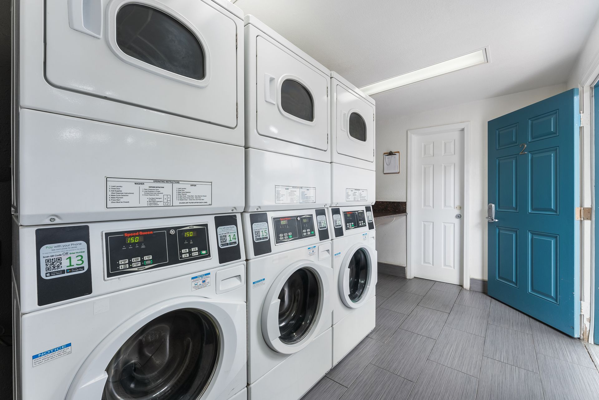 Cantabria laundry room