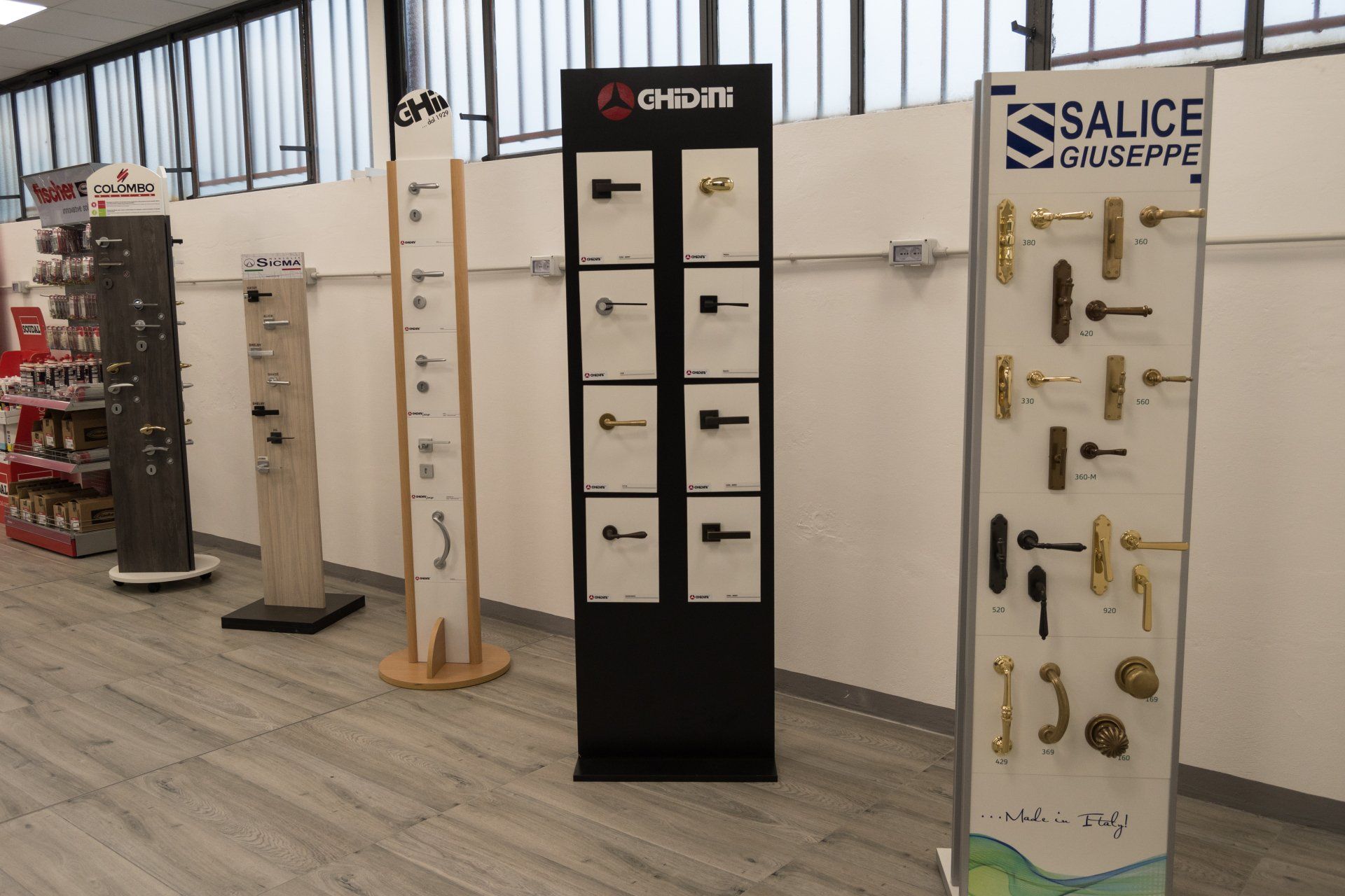 Ferramenta a Firenze: maniglie