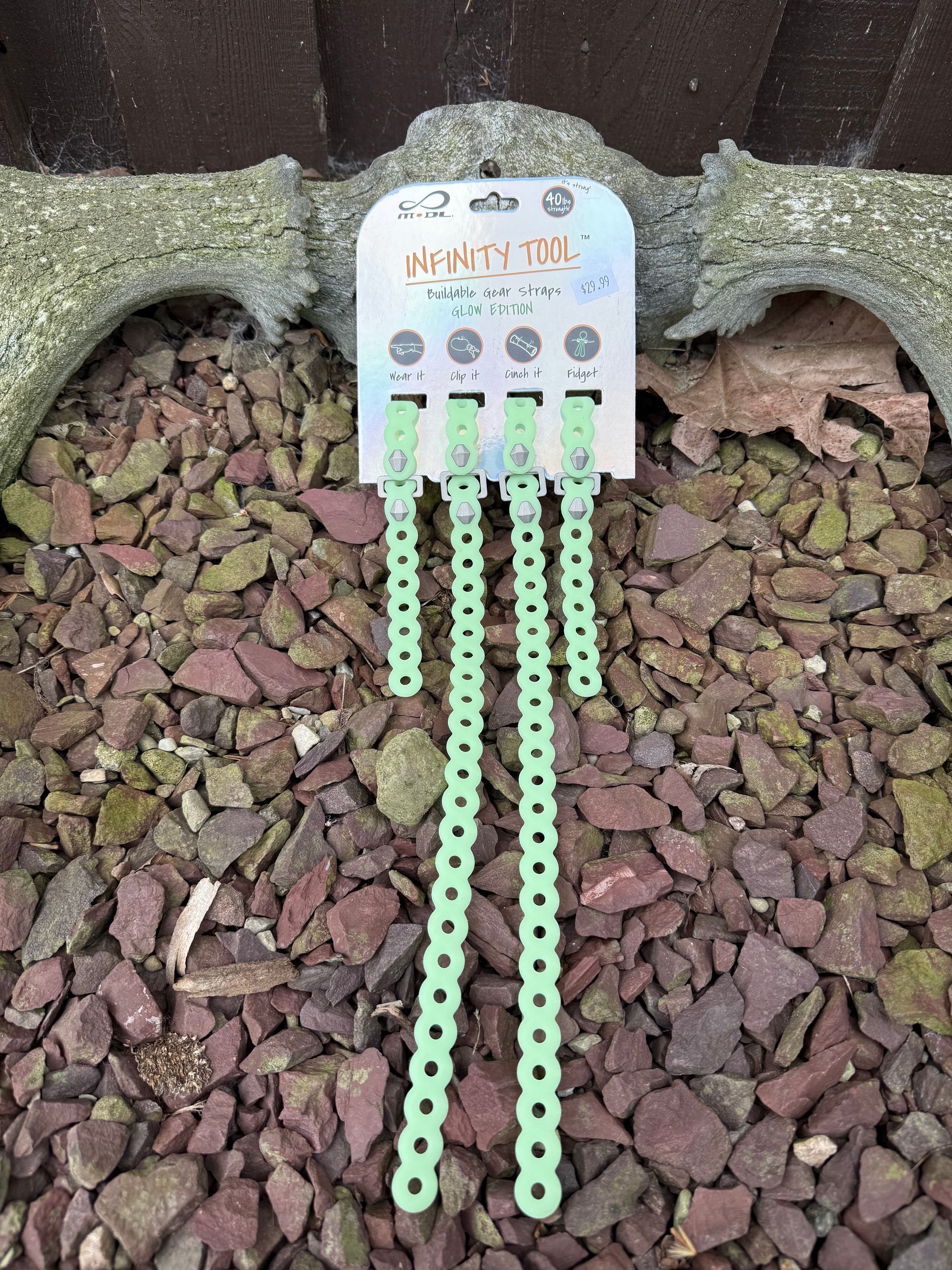 Snow's Outdoor Outfitters Store Image