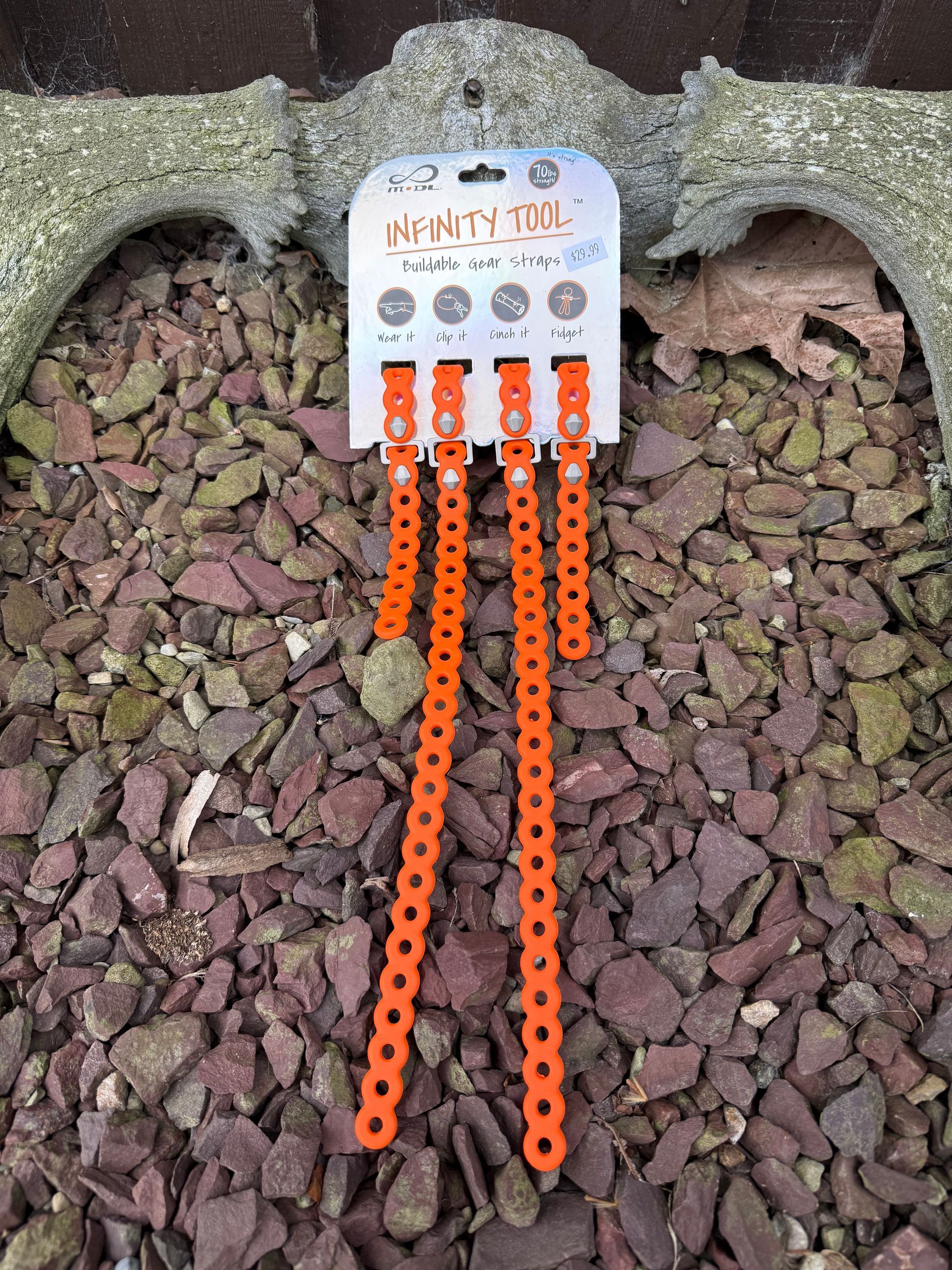 Snow's Outdoor Outfitters Store Image