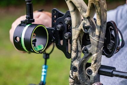 Peep Sight Installation
& Alignment