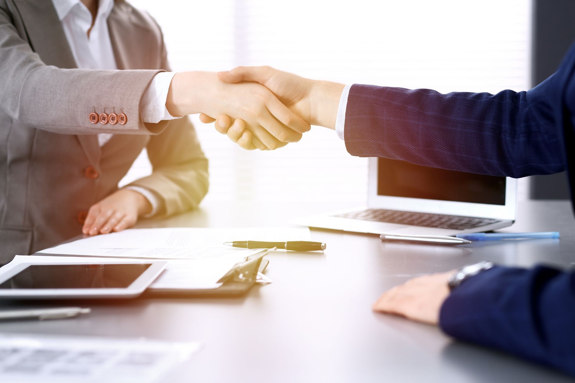 assistenza su contratti di lavoro