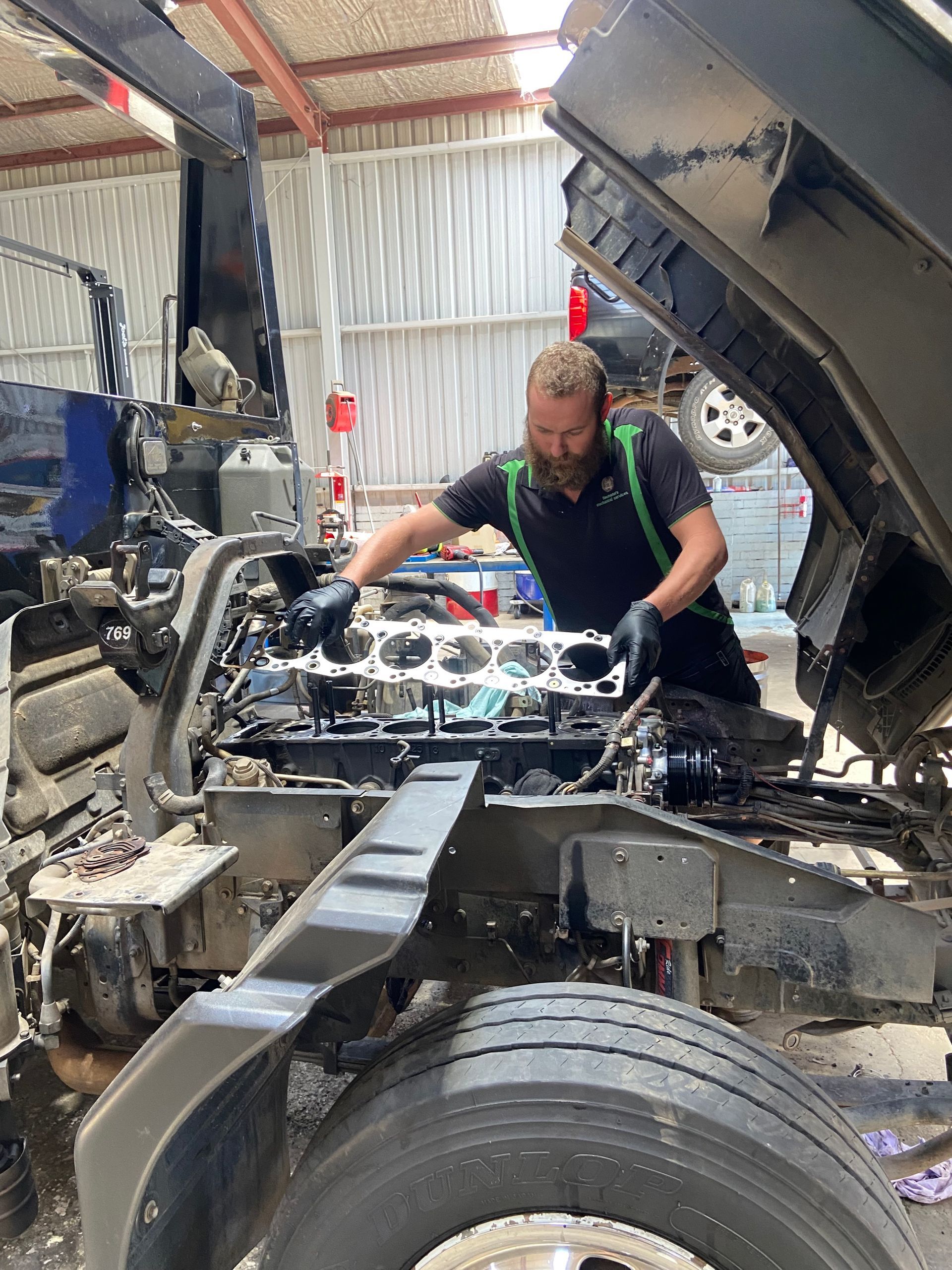 Professional Mechanic Inspect Brake System - Mechanic in Bendigo, VIC