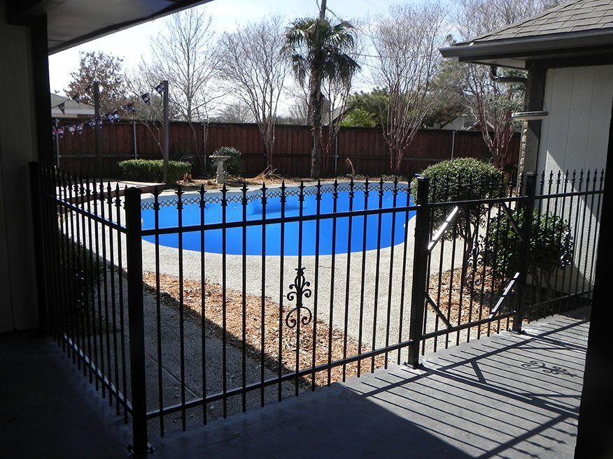 Client Pool Fence - Dallas, TX - James Earl Jones LLC
