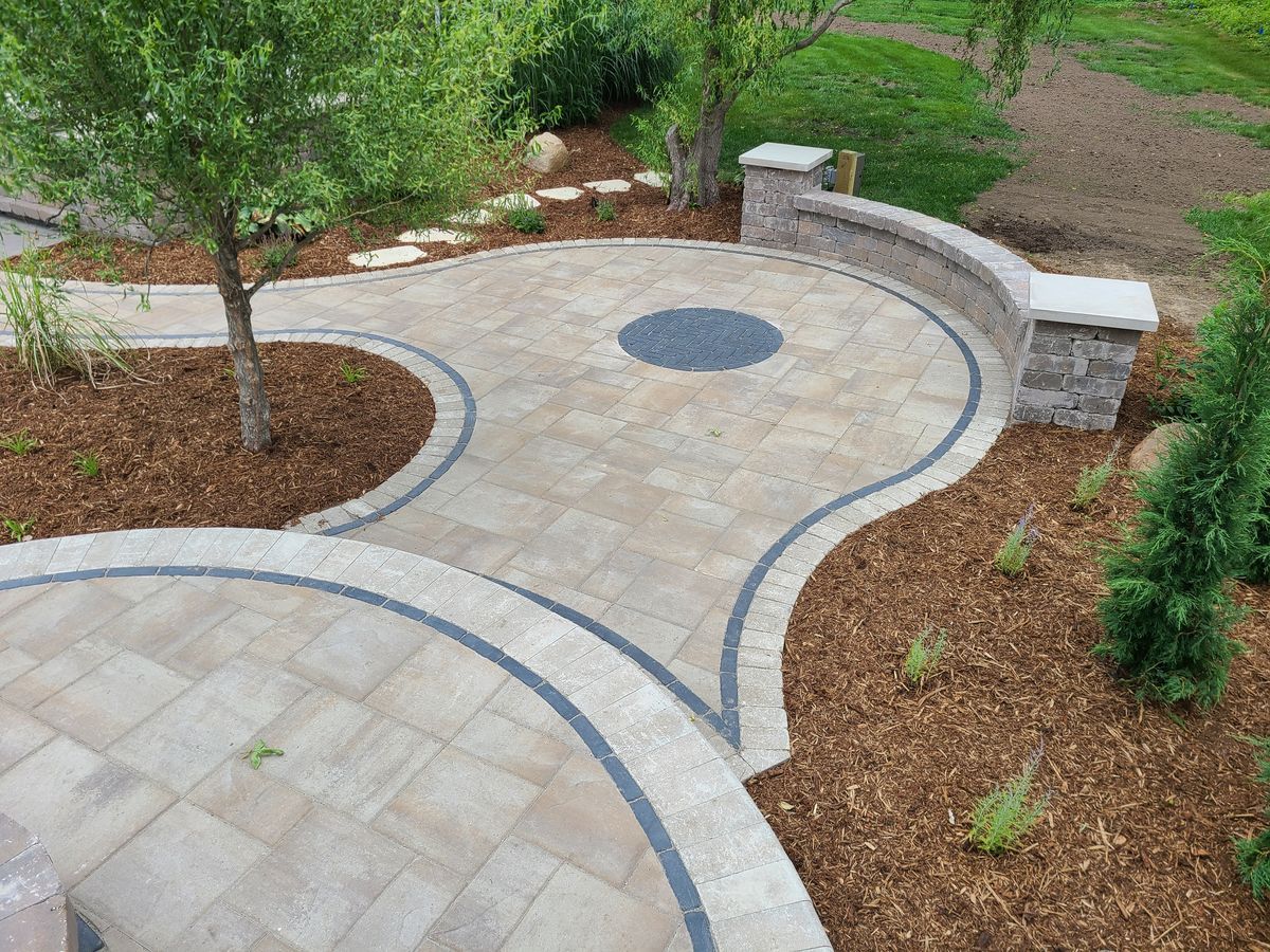 Landscape And Tree Service Images | Marion, IA | S&B Scapes