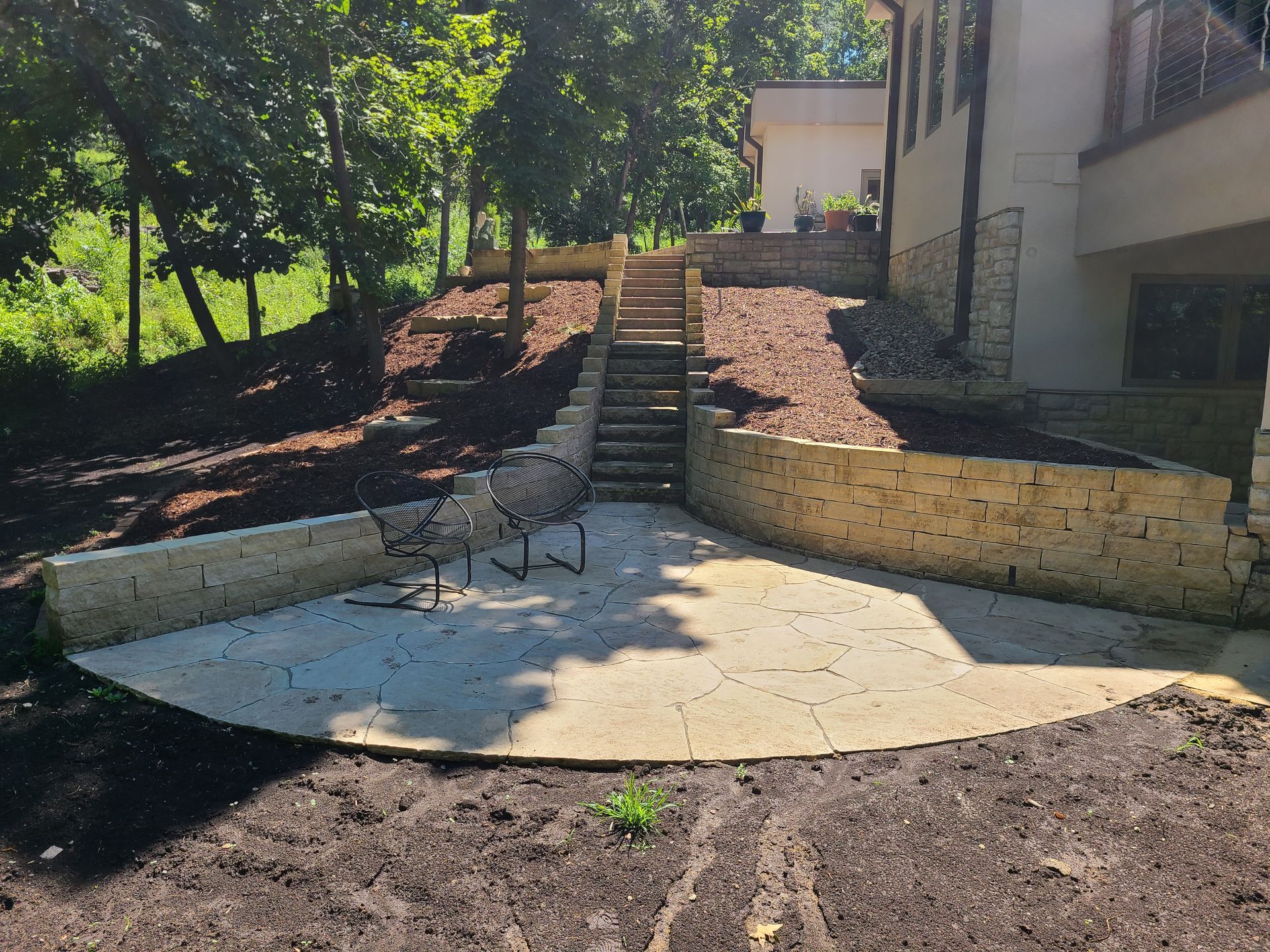 After Landscaping - Marion, IA - S&B Scapes