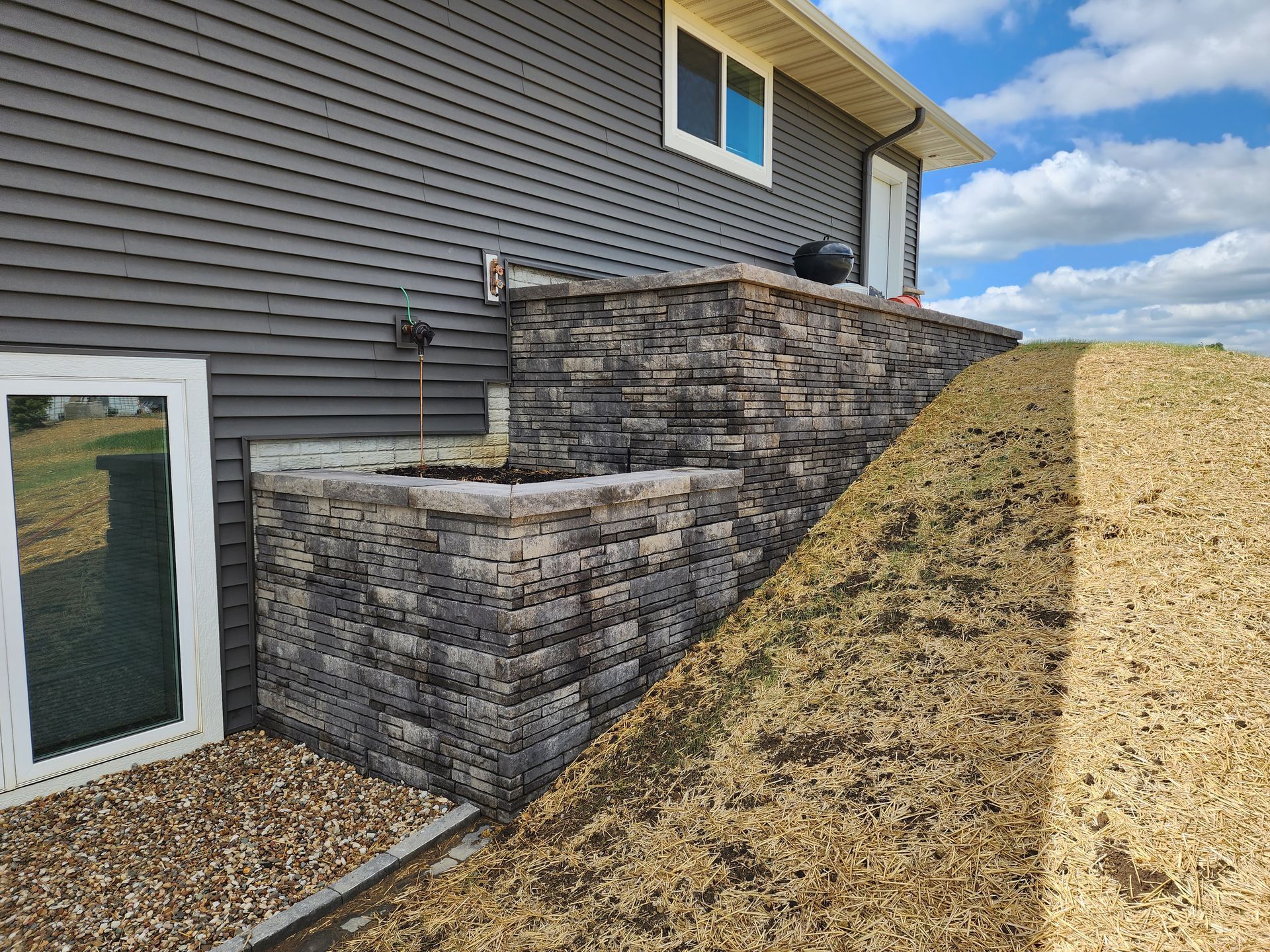 After Retaining Wall Install - Marion, IA - S&B Scapes