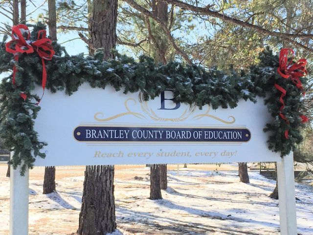 Central Office Directory
272 School Circle
Nahunta, GA  31553
(912)462-6176