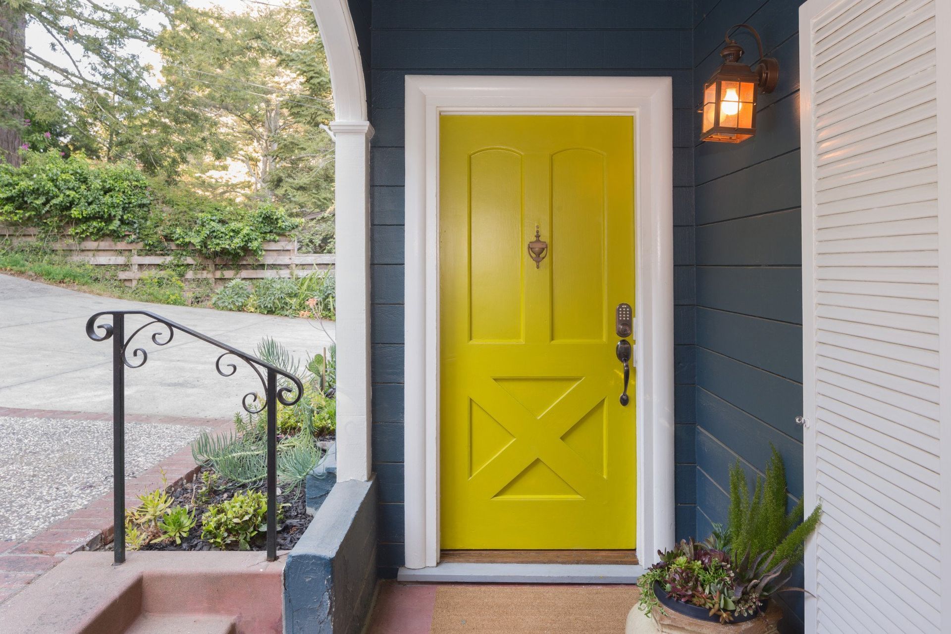 Front Door Designs: Which One Is Right for You