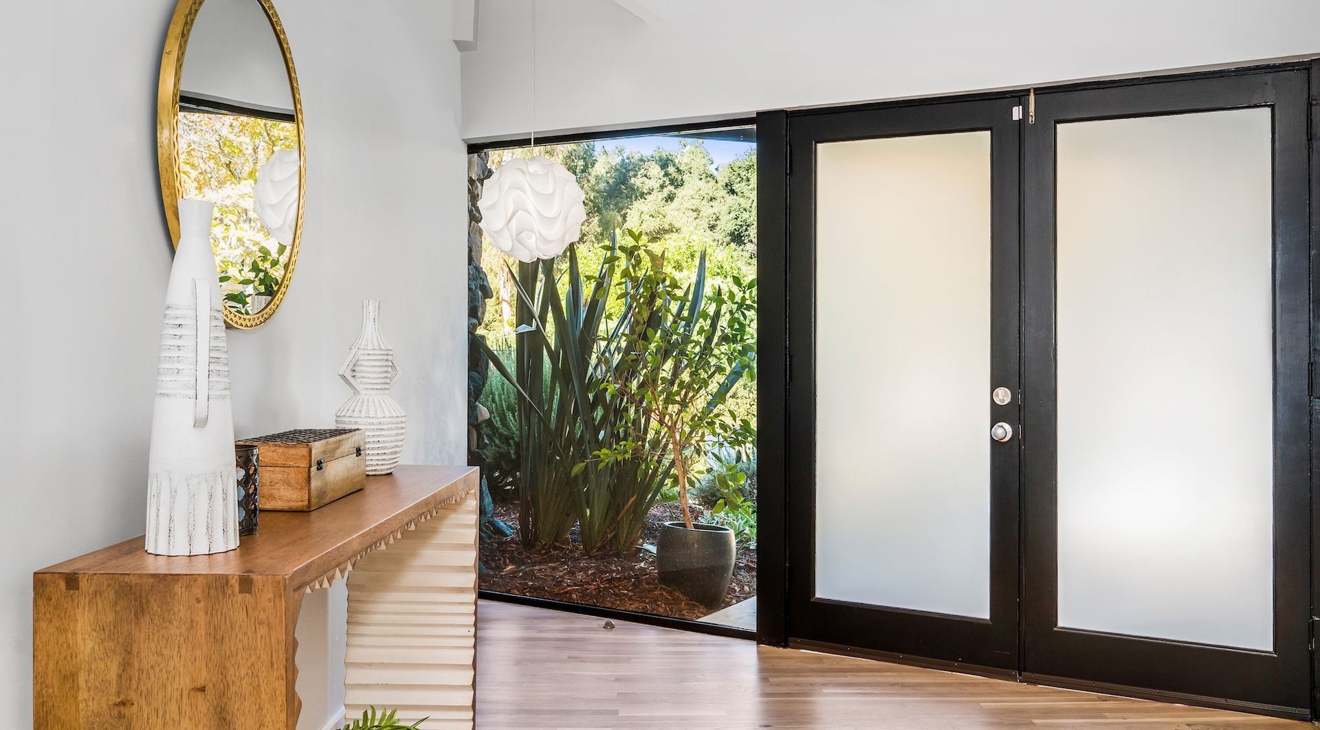 Top Benefits of a Front Glass Door for Your Home