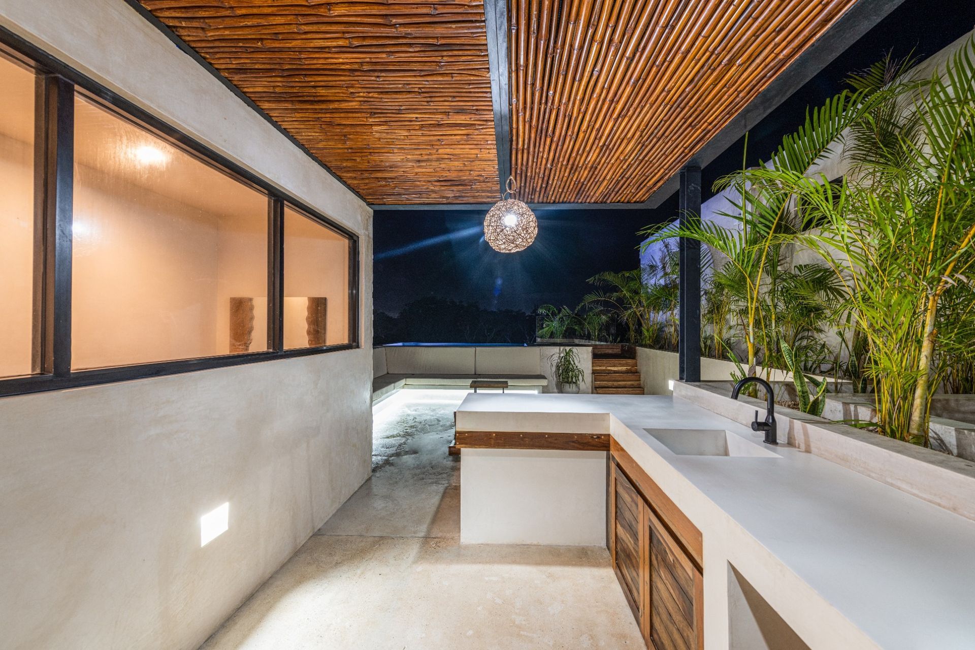 Private rooftop to Penthouse with Jungle Views