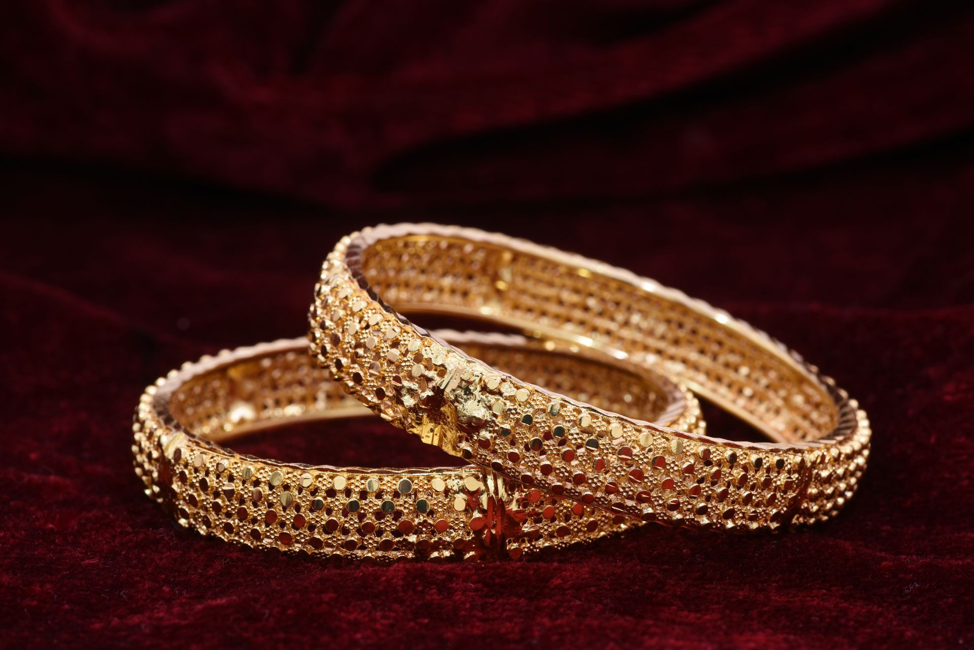 Gold Bangles — Russellville, AL — Artistic Jewelry and Repair