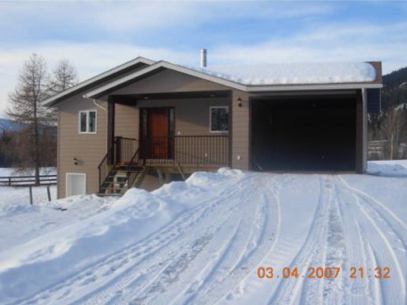 A picture of a house in the snow was taken in 2007