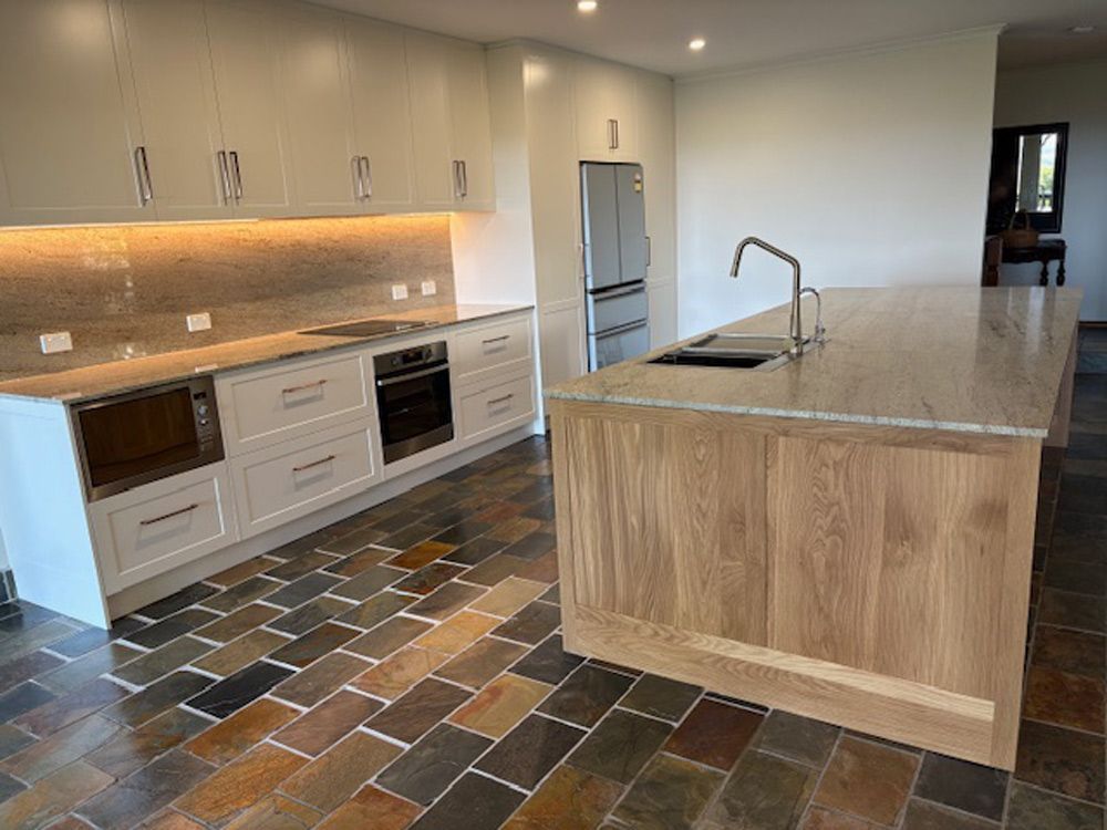 A Custom Kitchen Cabinets