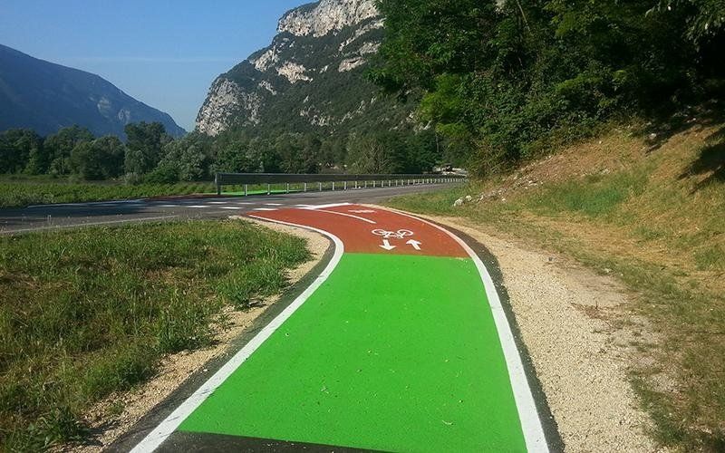 vernice per pista ciclabile