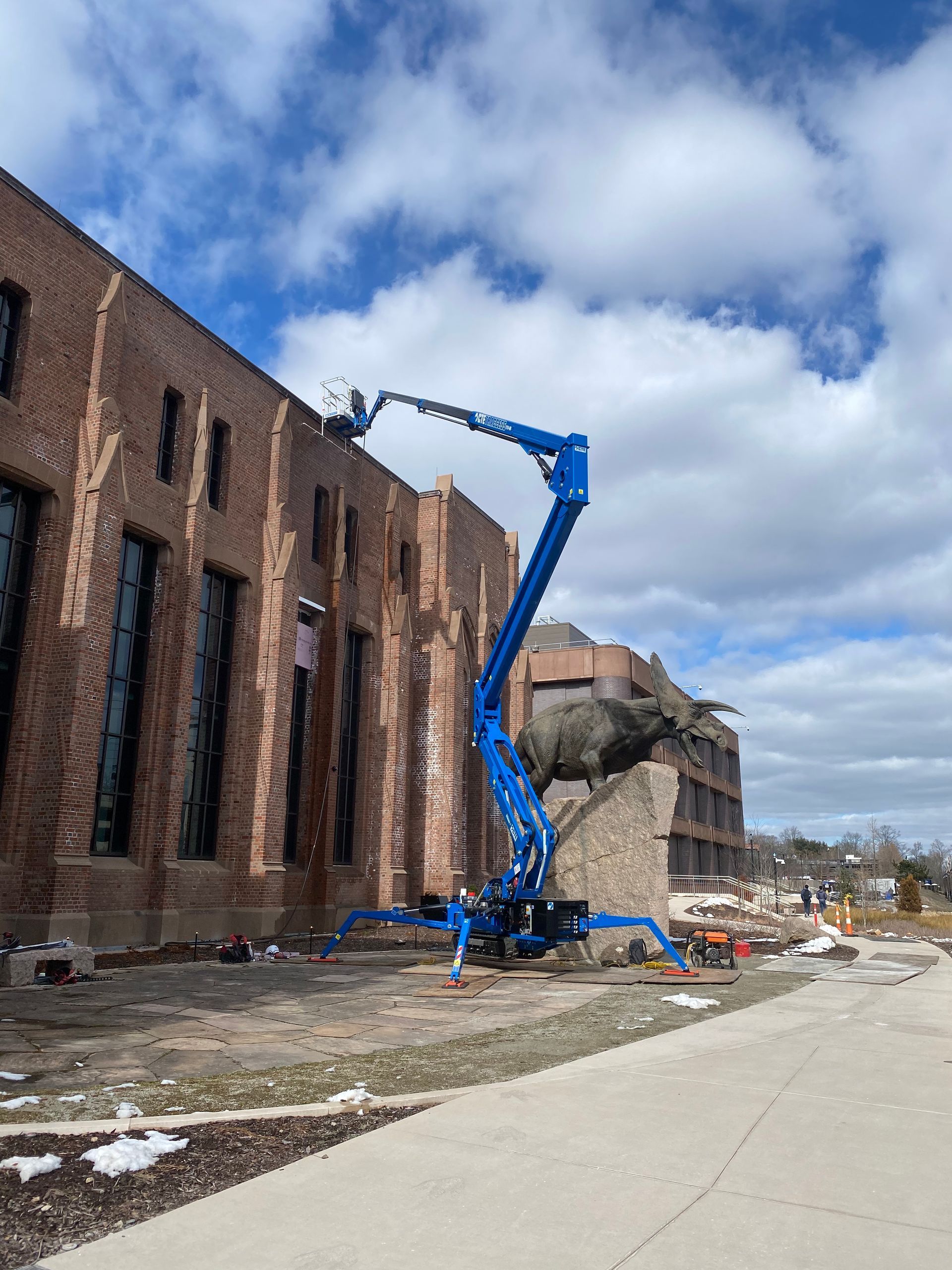 aerial lifts for facility maintenance