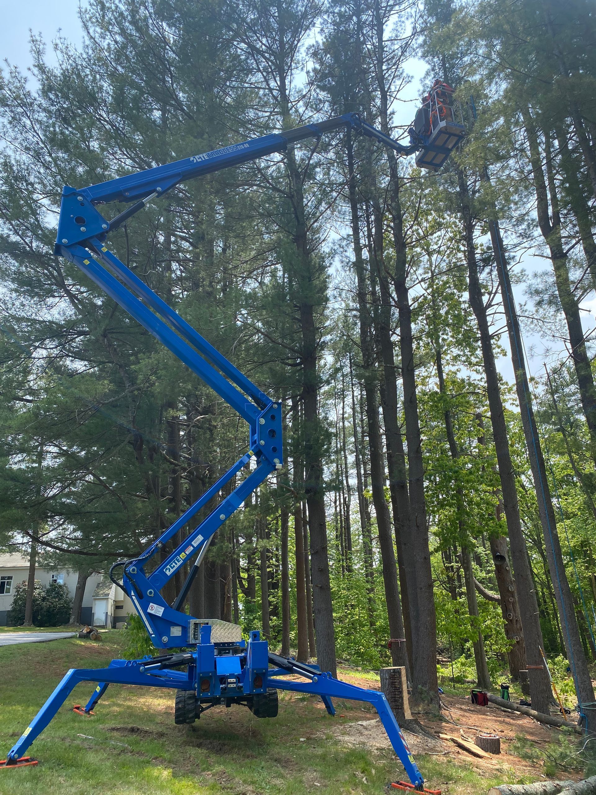 aerial lifts for tree care companies