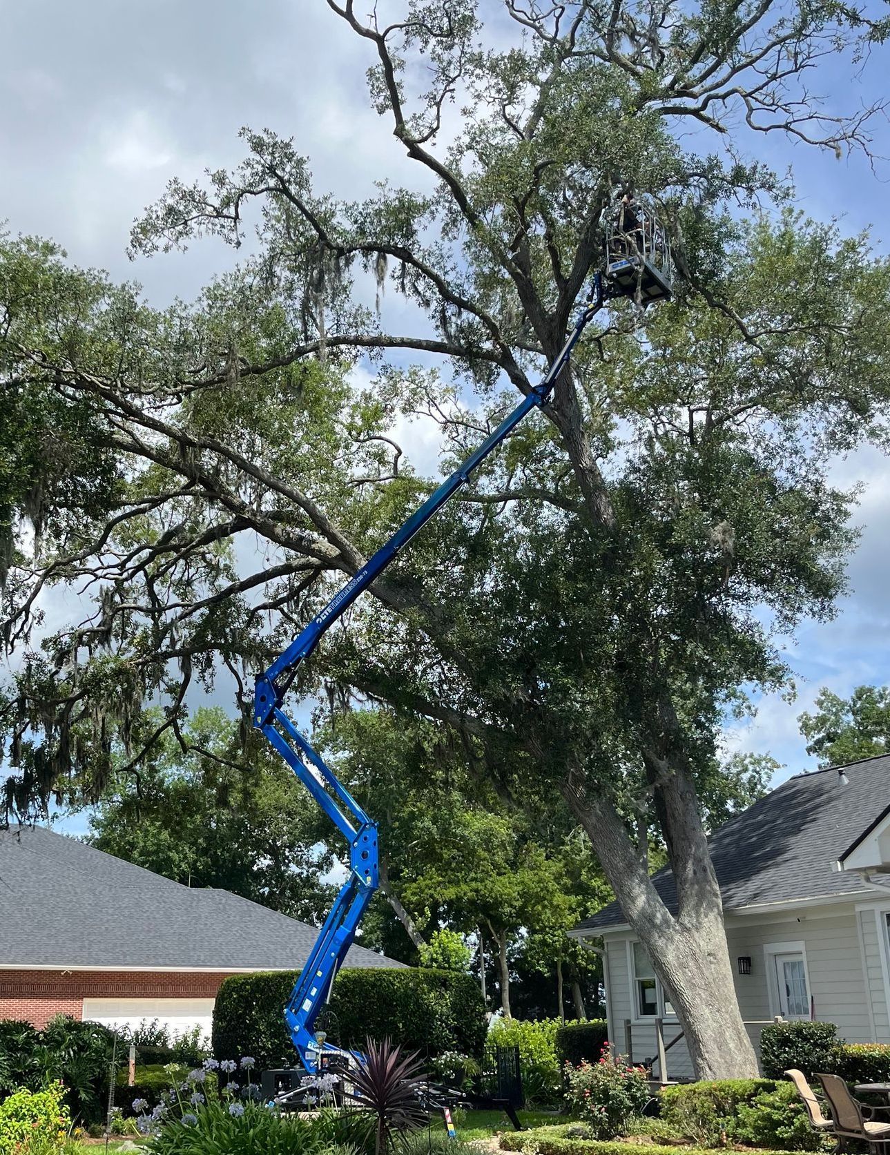 CTE Aerial Tracked boom lifts for sale in Georgia