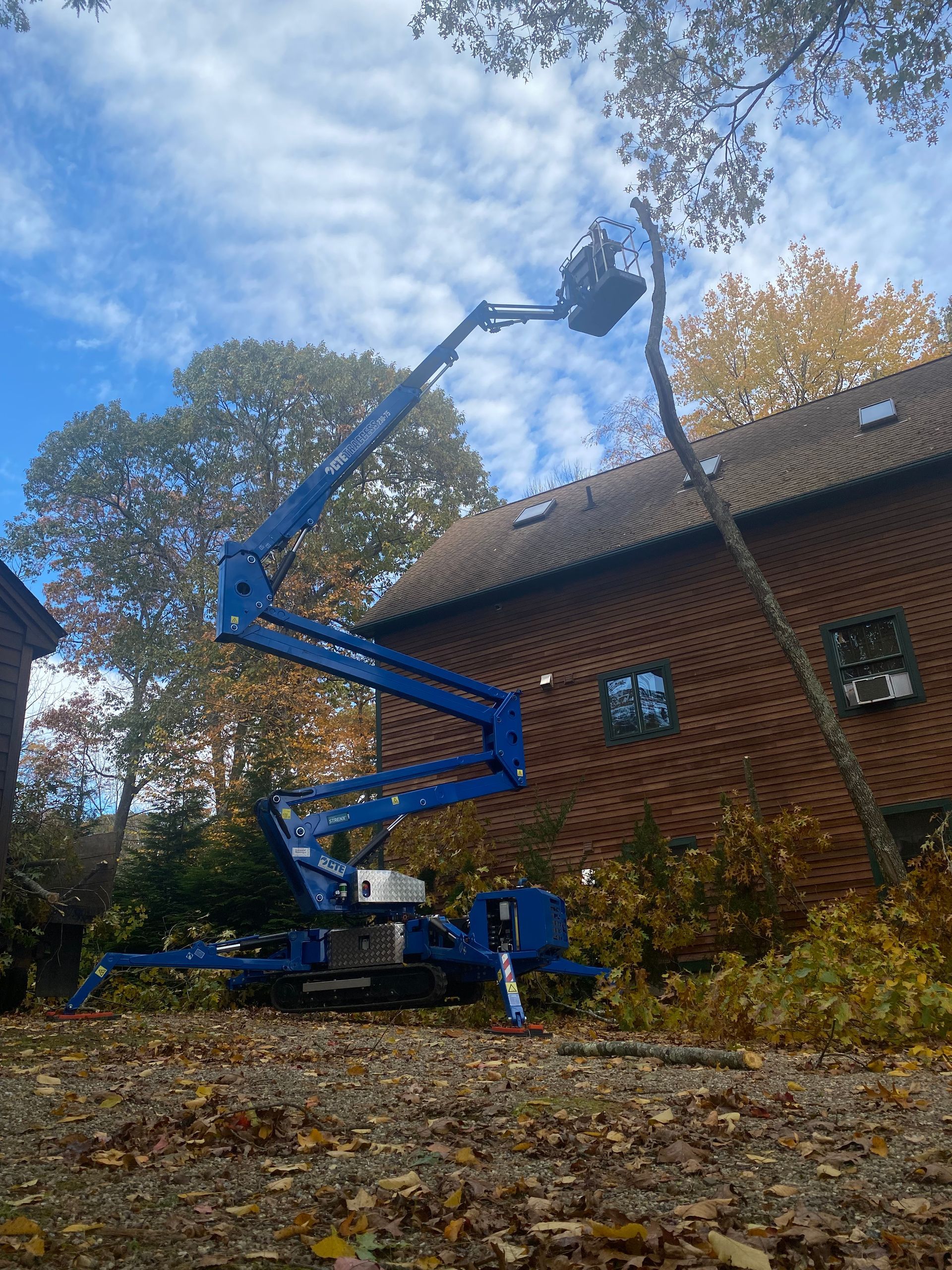 Traccess Aerial Lifts by CTE
