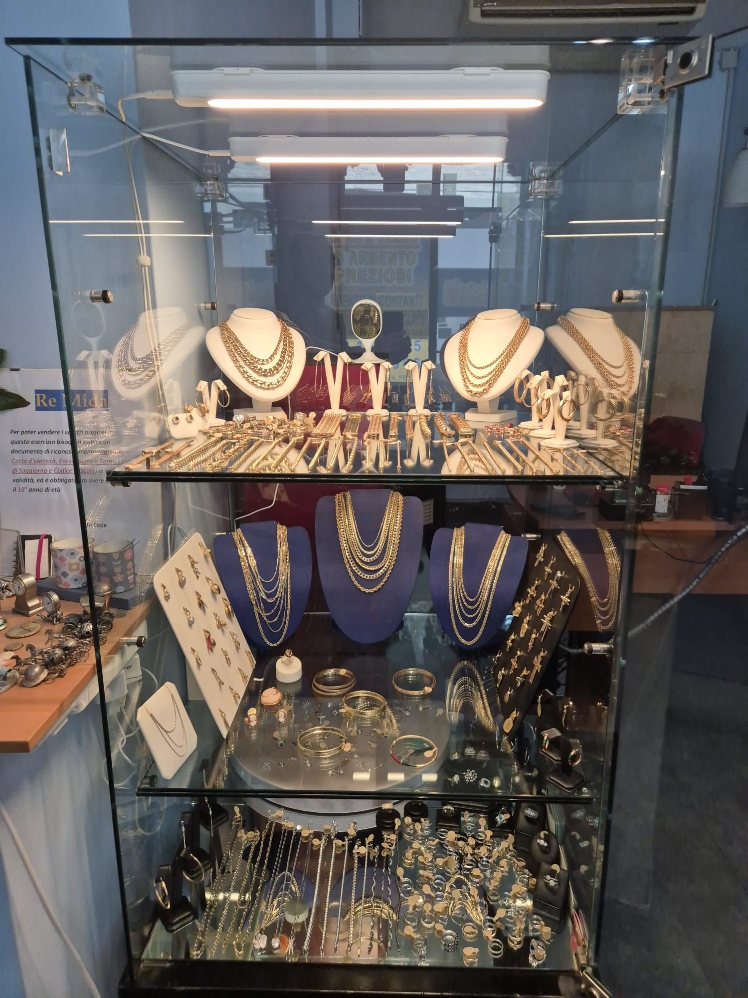 compravendita oro e preziosi, macerata