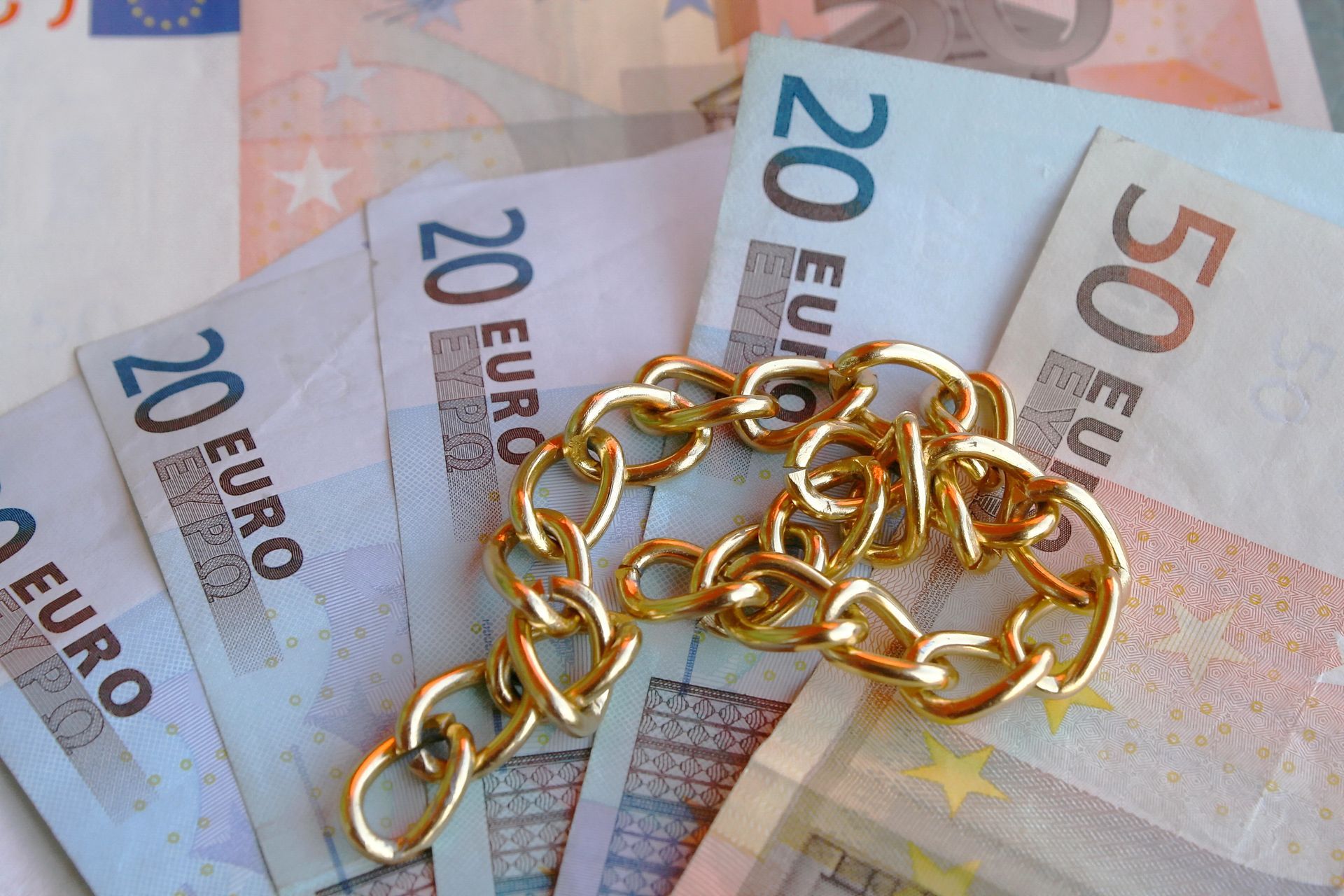 compravendita oro e preziosi, macerata