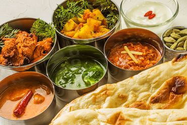 pollo Mughla e altri piatti indiani