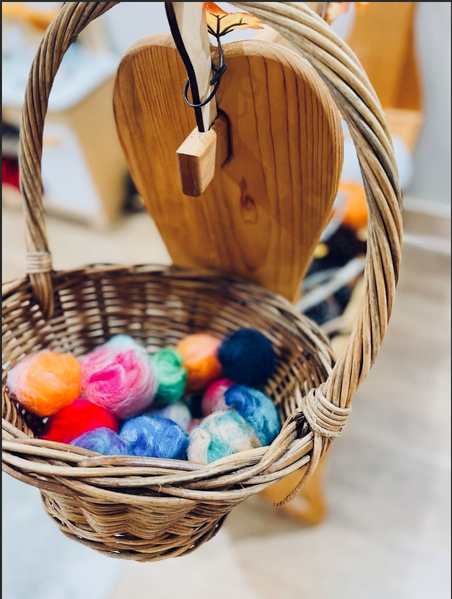 Kid Painting — Jacksonville, FL — Moonbow Childcare