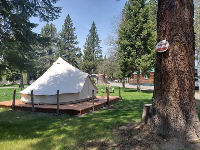 Creekside Glamping 3 \u0026 4 | Crater Lake 