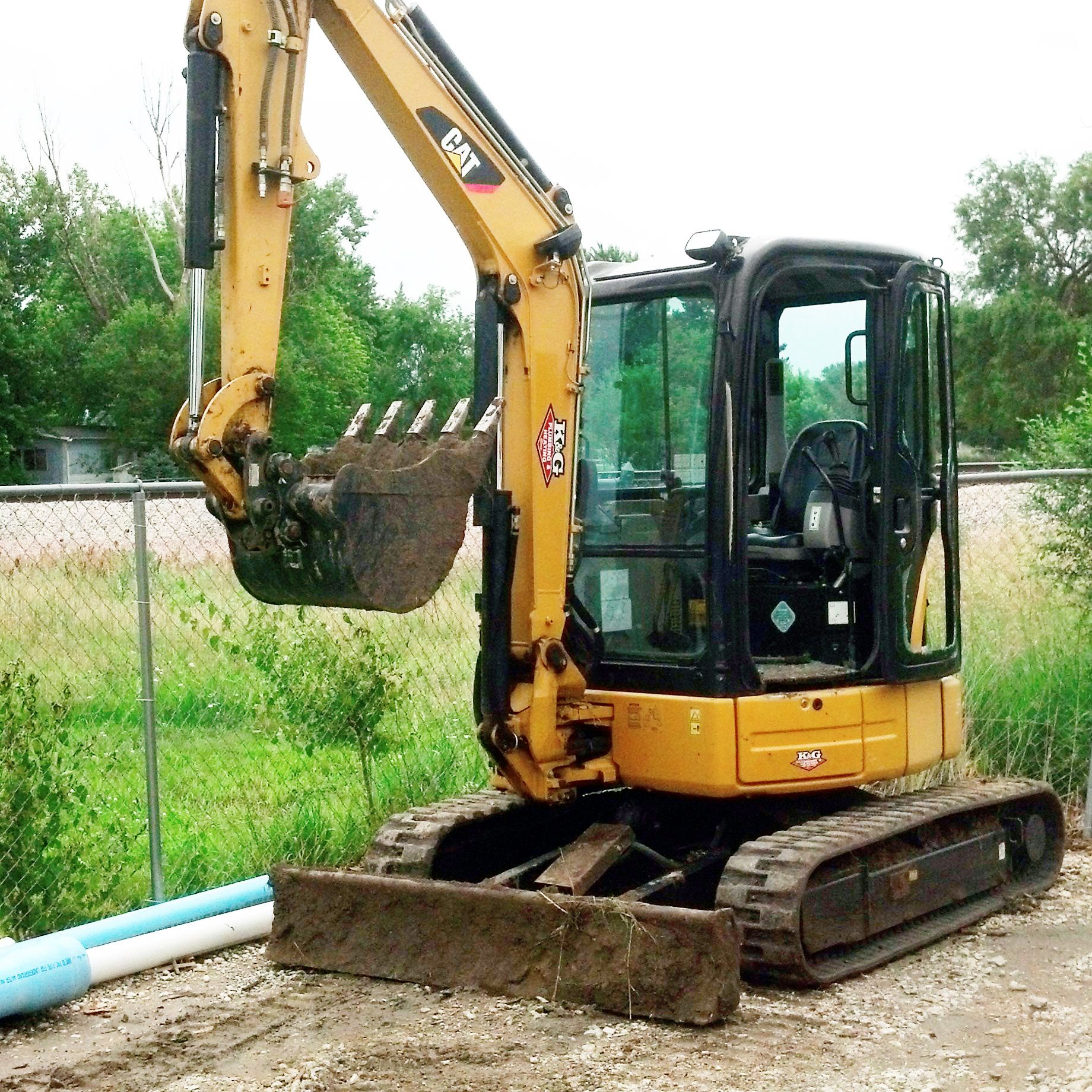 K&G Plumbing & Heating heavy equipment