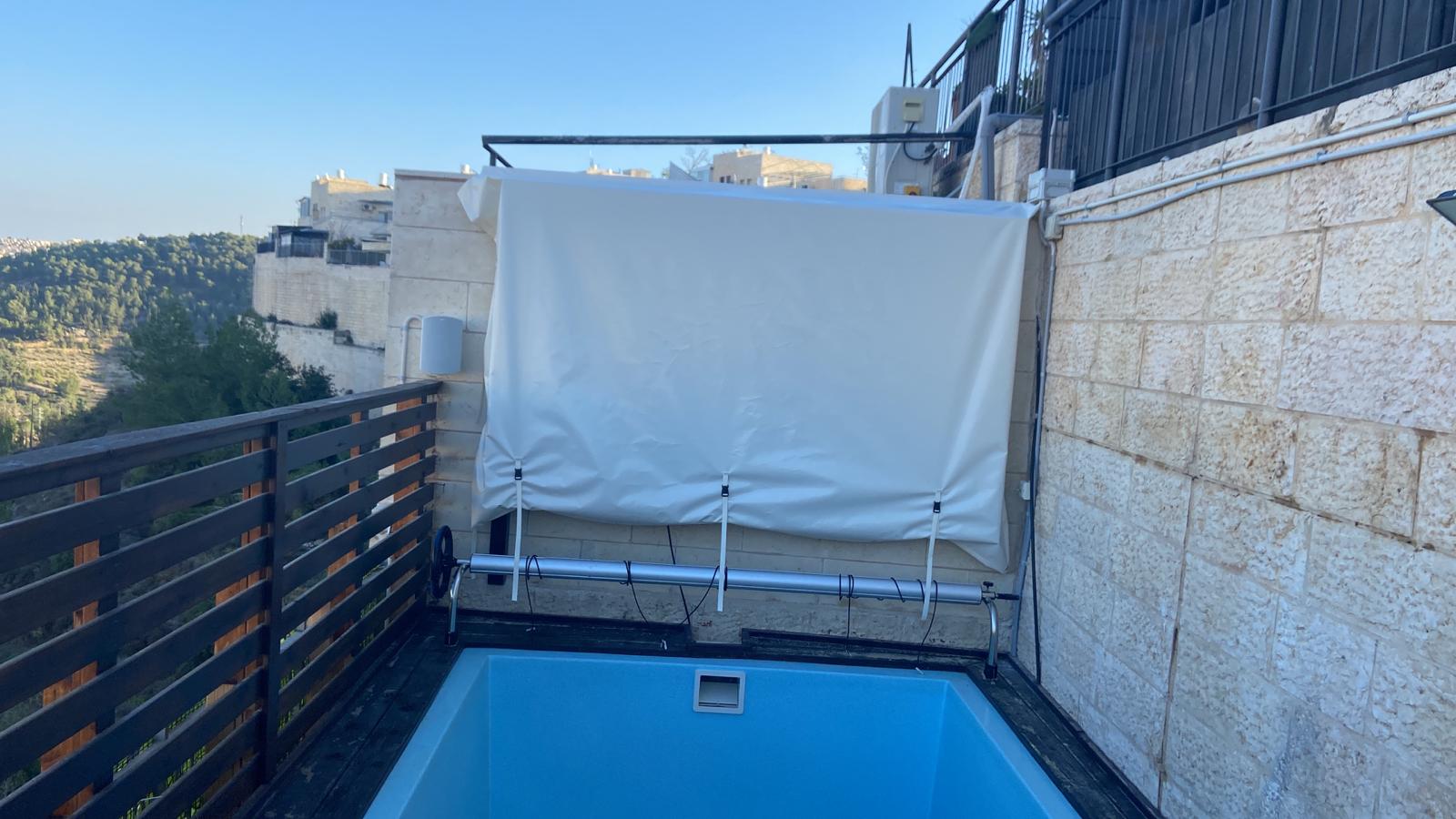 סגירת מרפסת לחורף