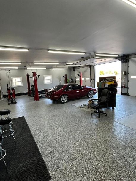 Car Shop Garage | Independence Automotive Maintenance & Repair