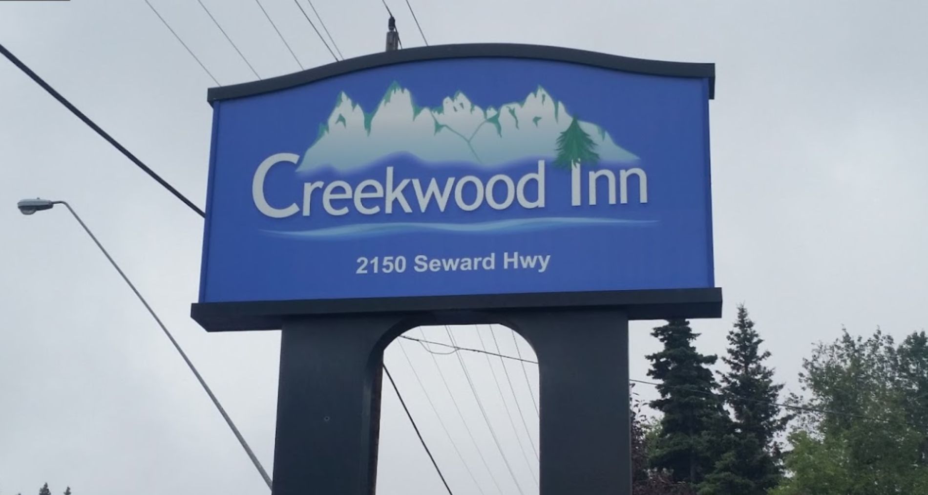 Creekwood Inn banner