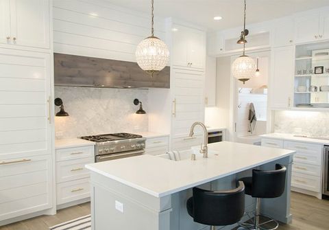 White Kitchen With Marble Splashback — Granite & Marble In Coffs Harbour NSW