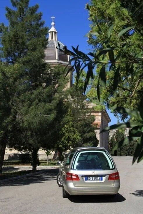 trasporto salma con carro funebre