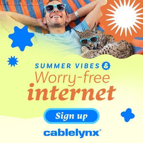 Summer vibes ad for worry-free internet with a blue “Sign up” button and Cablelynx logo.