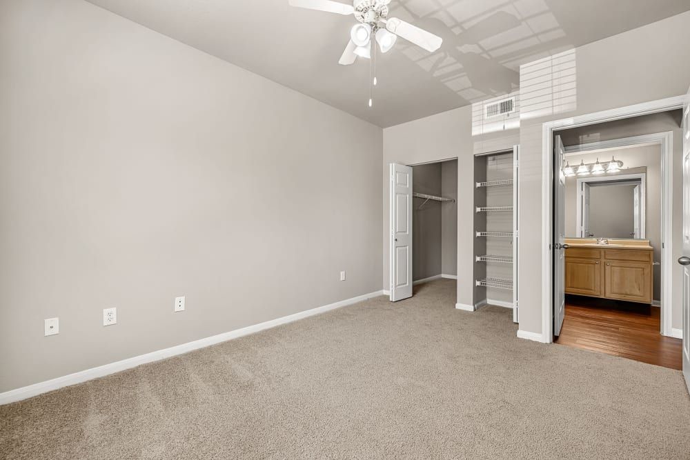 Bedroom at Marquis Bandera in San Antonio, TX.
