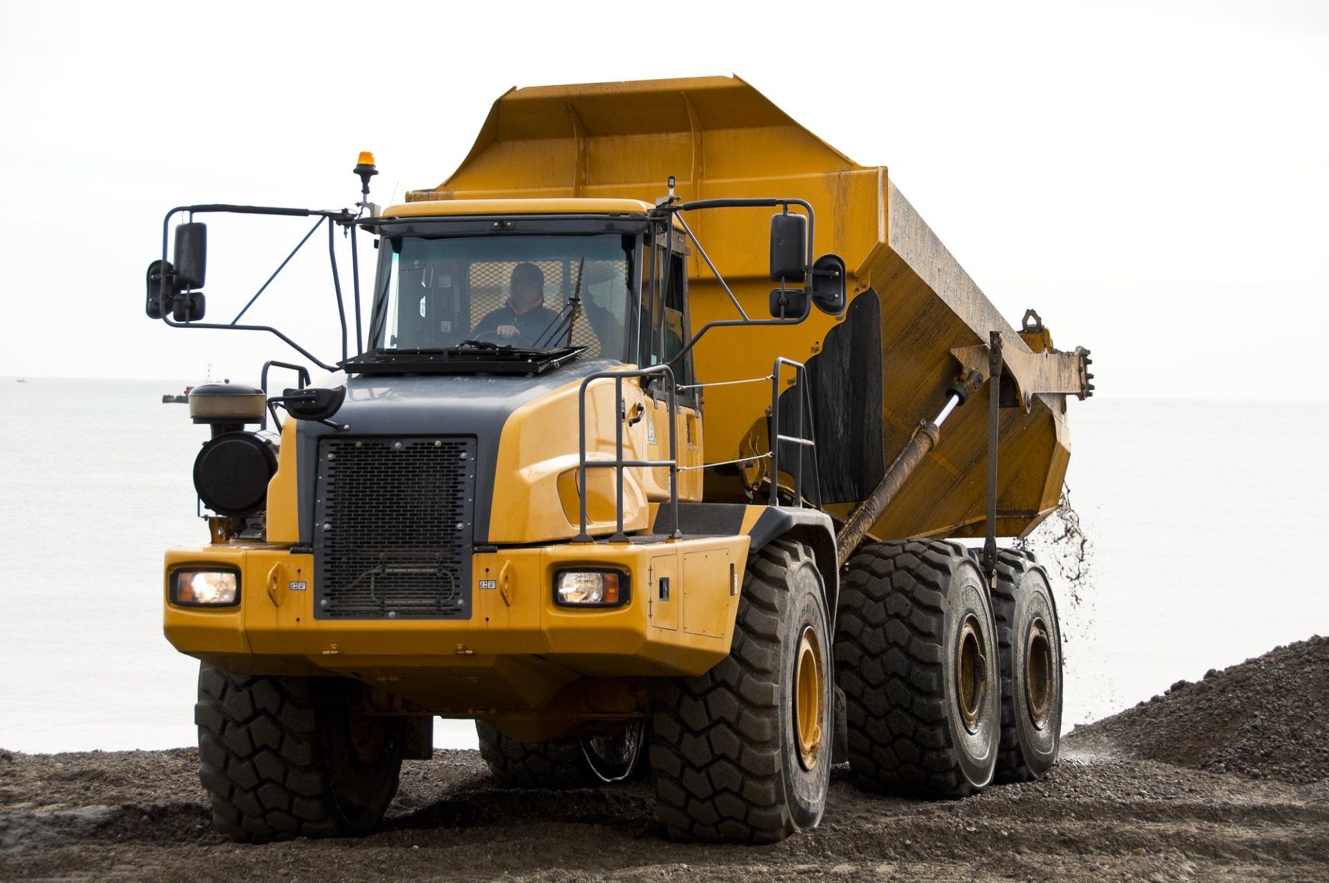 Slinger Trucks in Pleasant City, OH