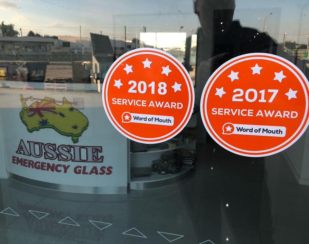 Awards for customer service from 2018 and 2019, showcasing our commitment to excellent service.
