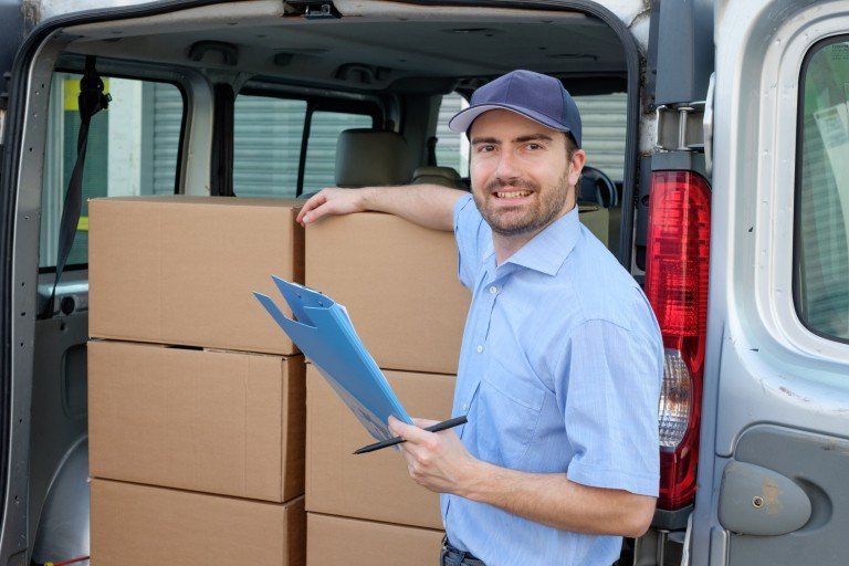 Difference Between a Courier and Logistics Service