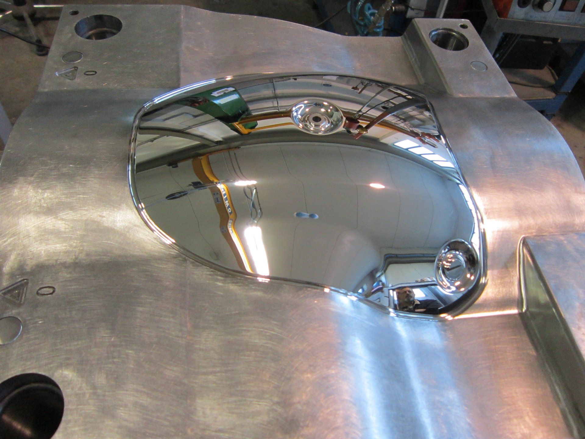 superficie metallica levigata