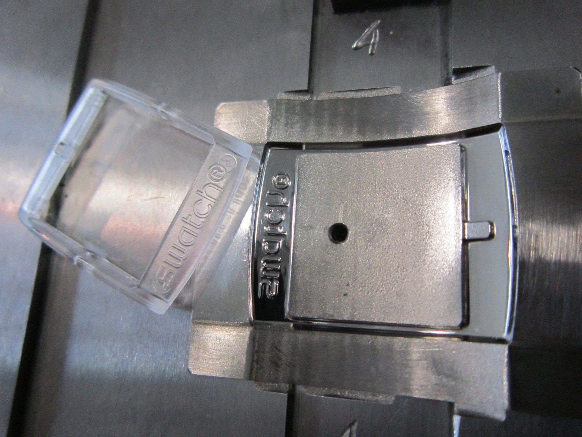 superficie metallica lucidata