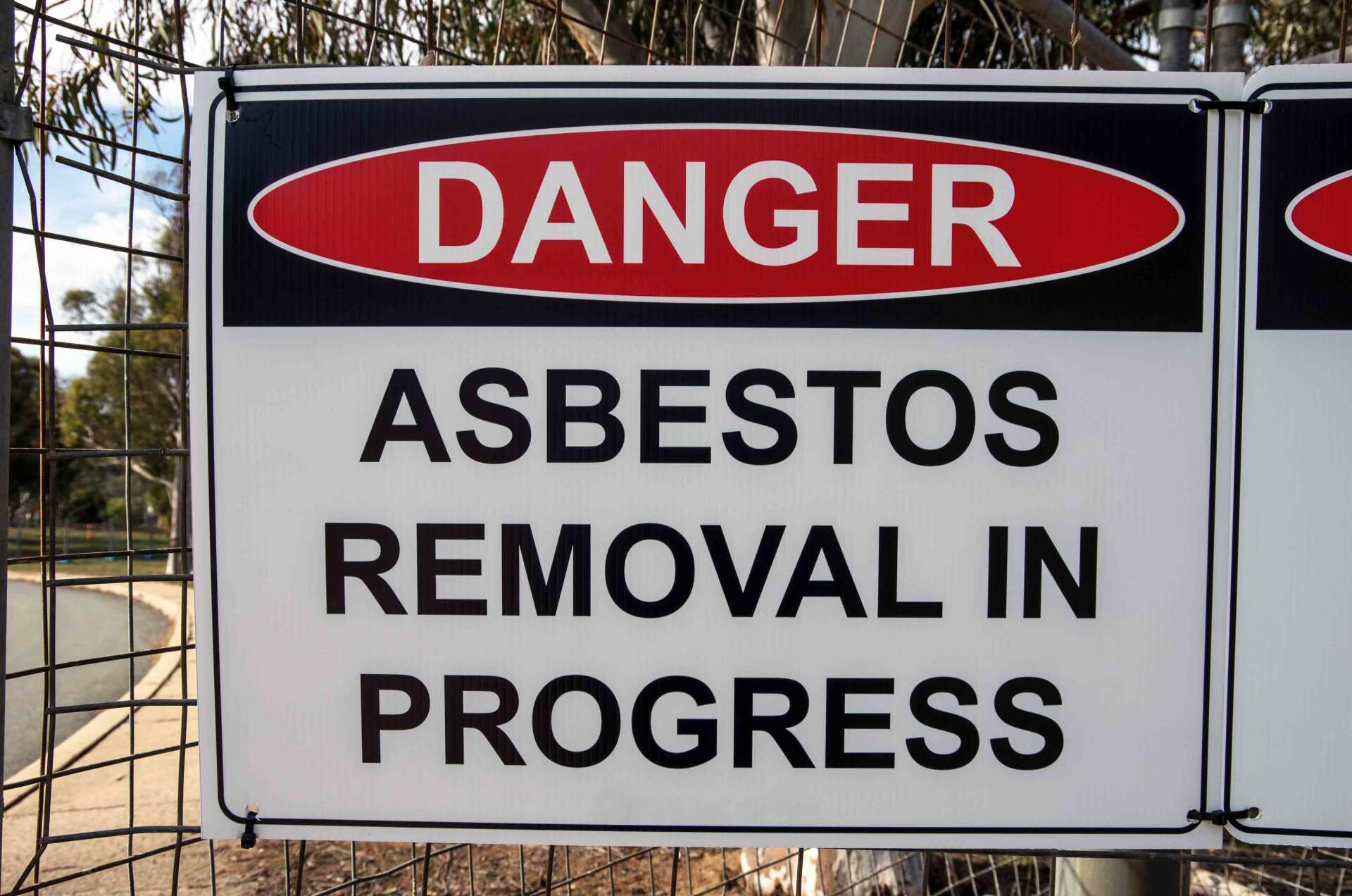 Asbestos Removal Warning – Canberra, NSW – Ozbestos
