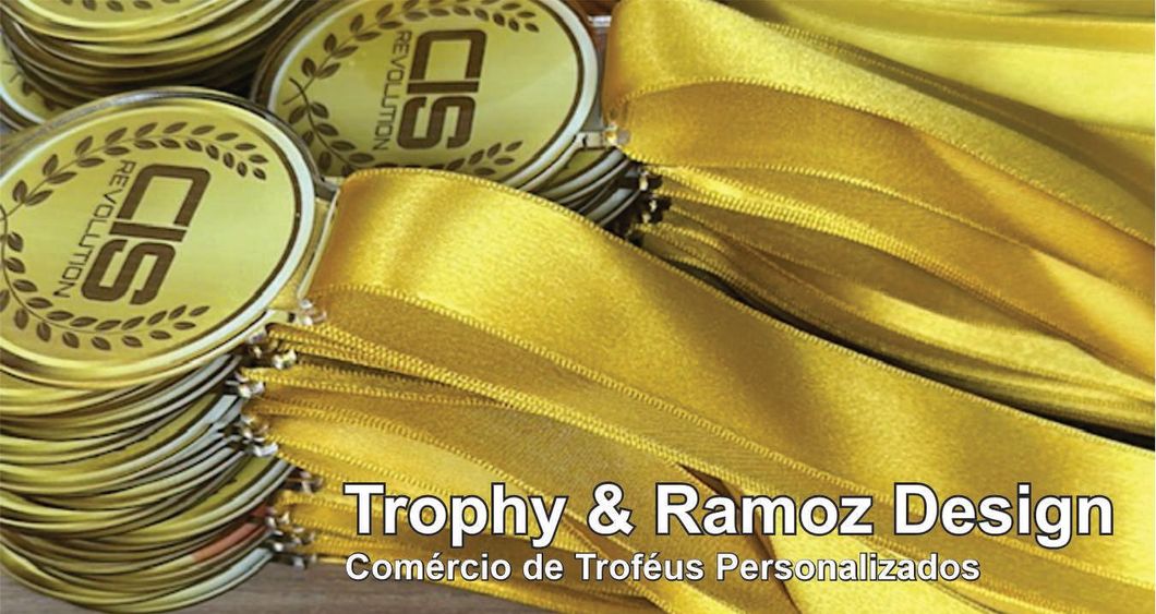 Um monte de medalhas de ouro com a palavra sd nelas